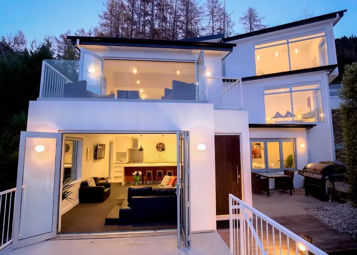 Hensman Haven - Queenstown Holiday Home